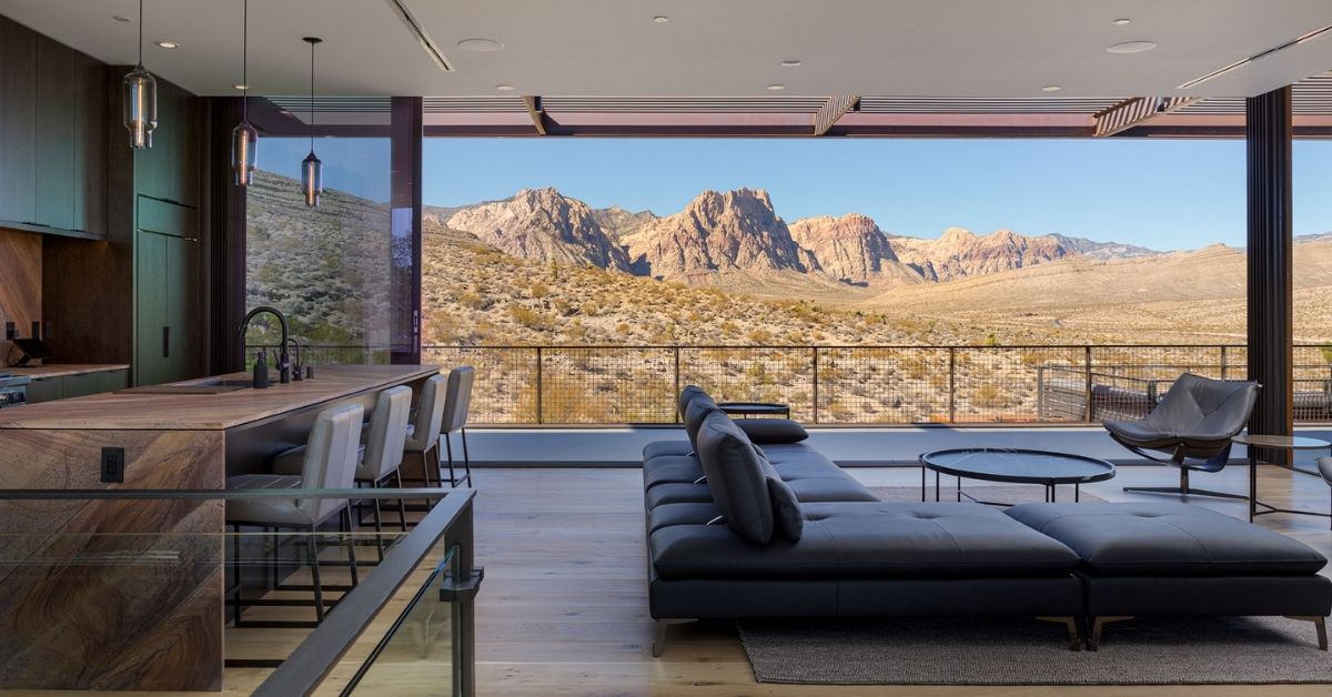 A High-Dollar Lifestyle Near the Desertscapes of Red Rock Canyon, Off The Strip