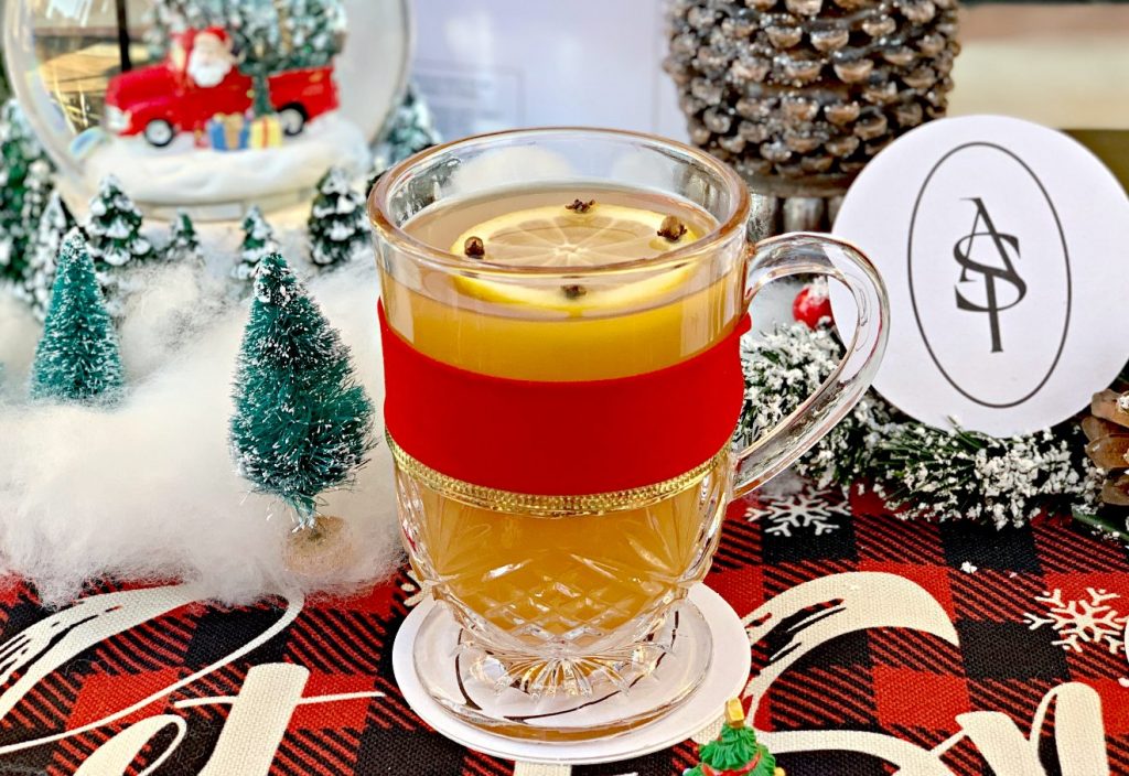Italian hot cider Christmas drink alcoholic