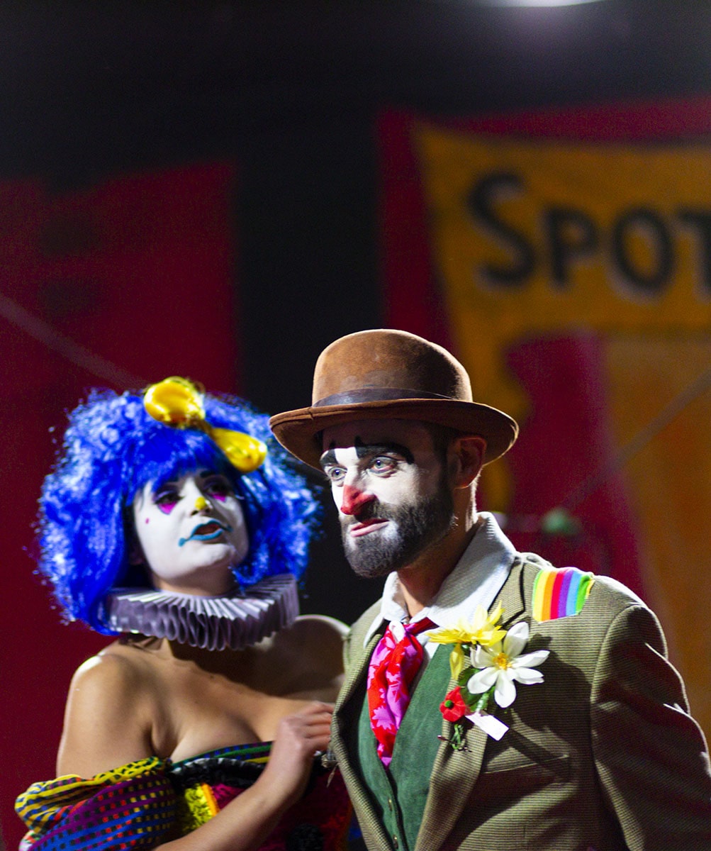 clown bar las vegas show