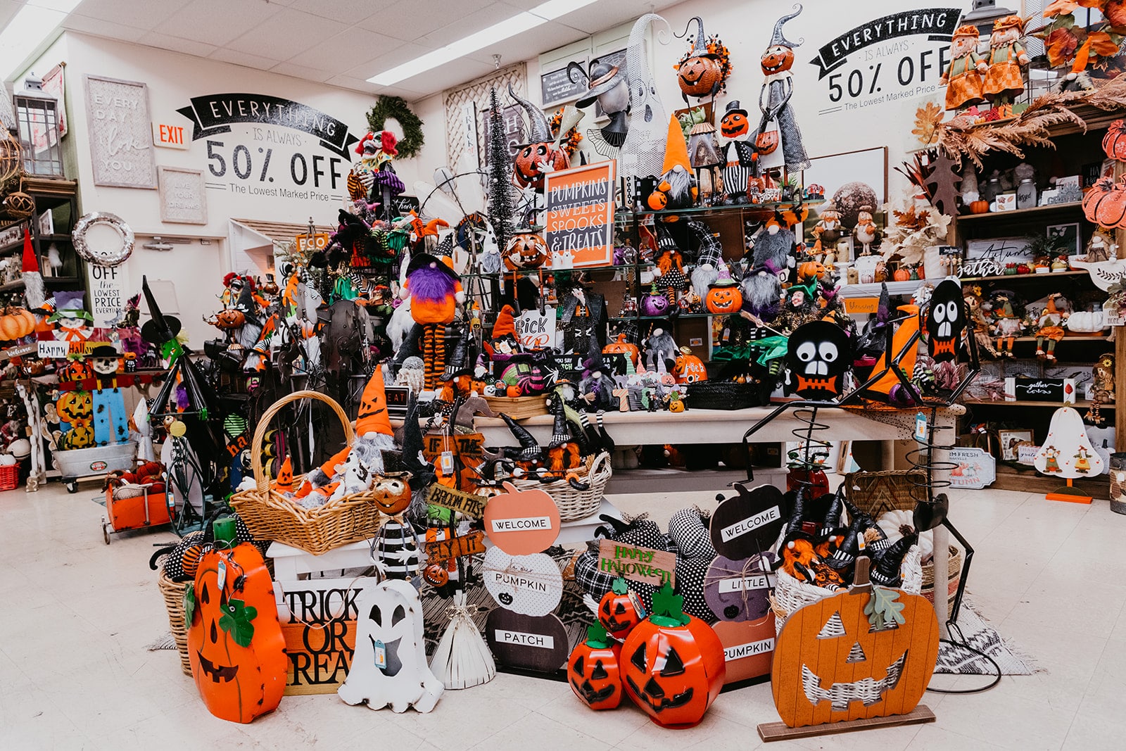 Halloween and harvest decor as Las Vegas seasonal discount store