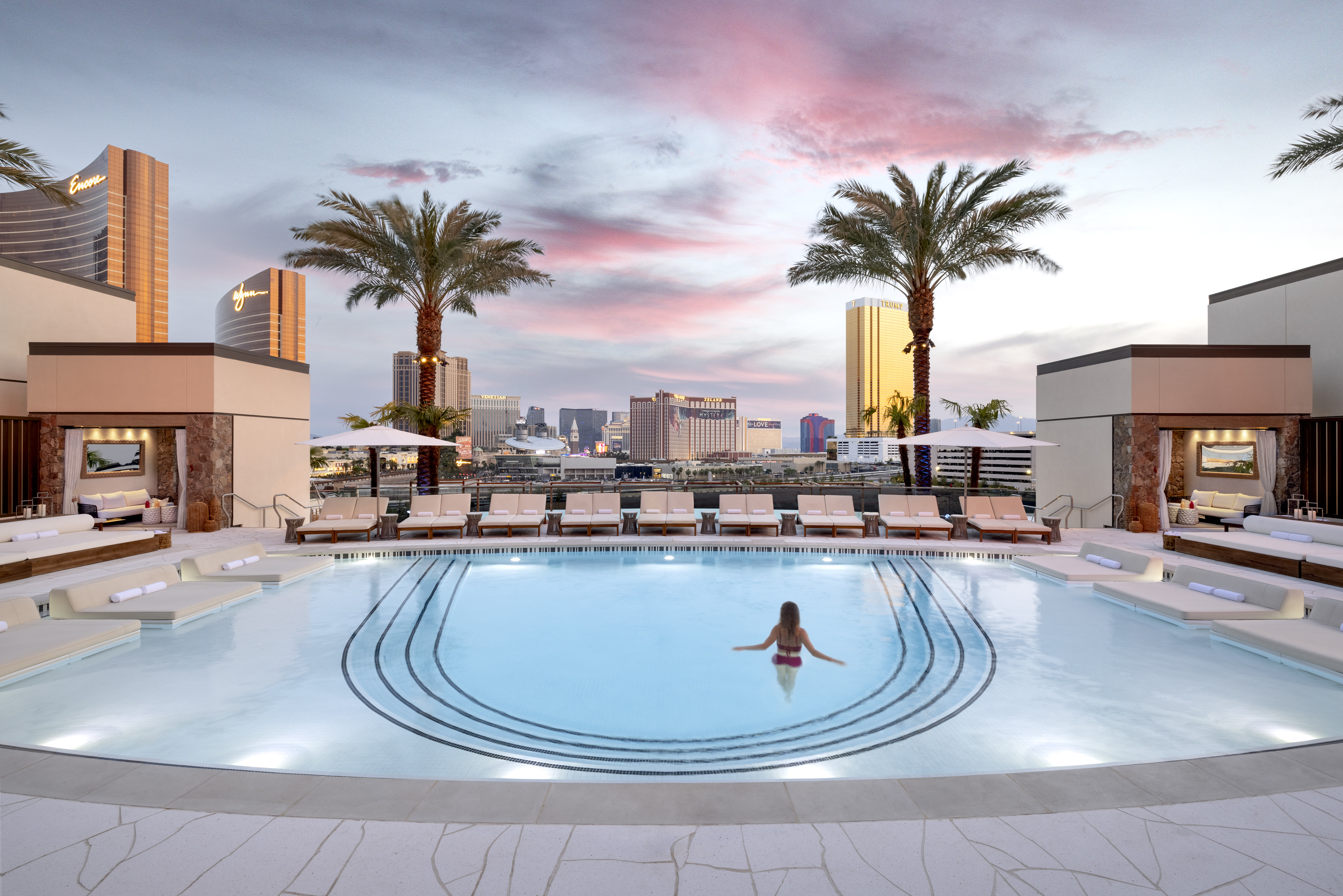 Resorts World VIP pool image